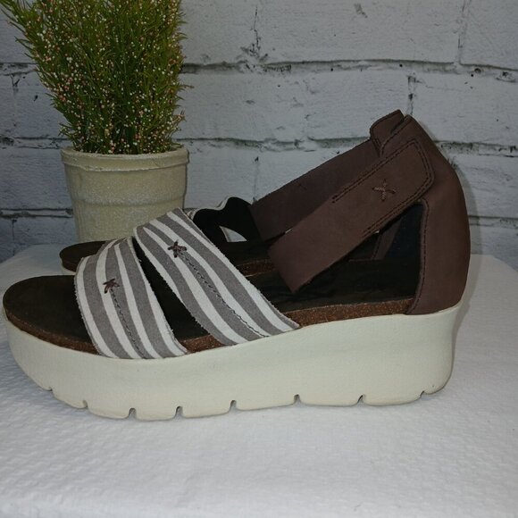 OTBT MONTAUK PLATFORM SANDALS WOMENS SIZE 7, TAPIOCA COLOR,  VERY GOOD CONDITION - Picture 1 of 10